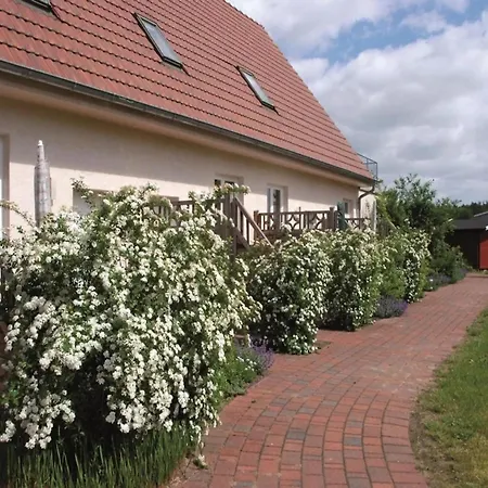 In Der Mecklenburger Seenplatte, Cleaning Included Buchholz (Mecklenburg-Vorpommern)